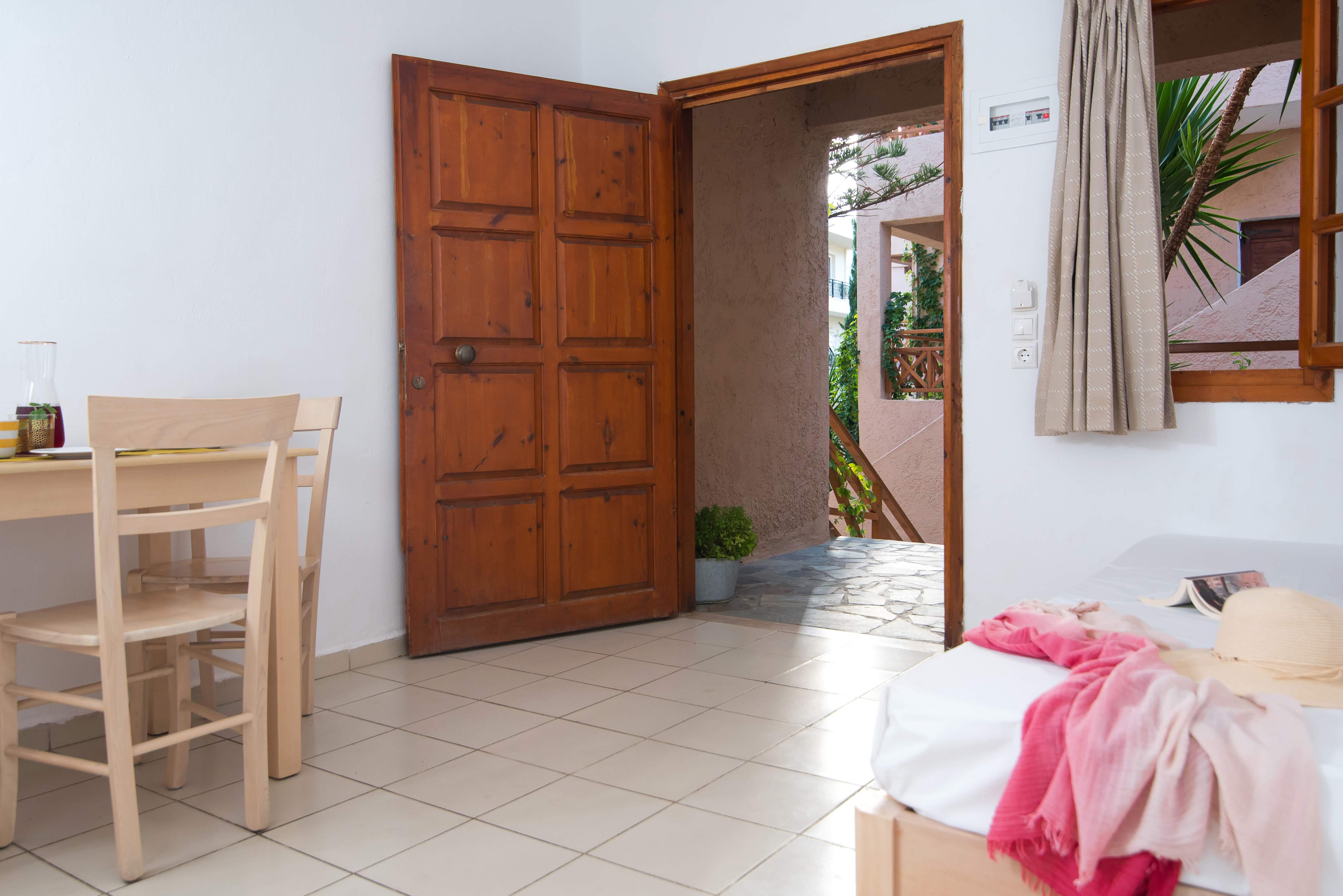Anna Maria Hotel Малиа Екстериор снимка