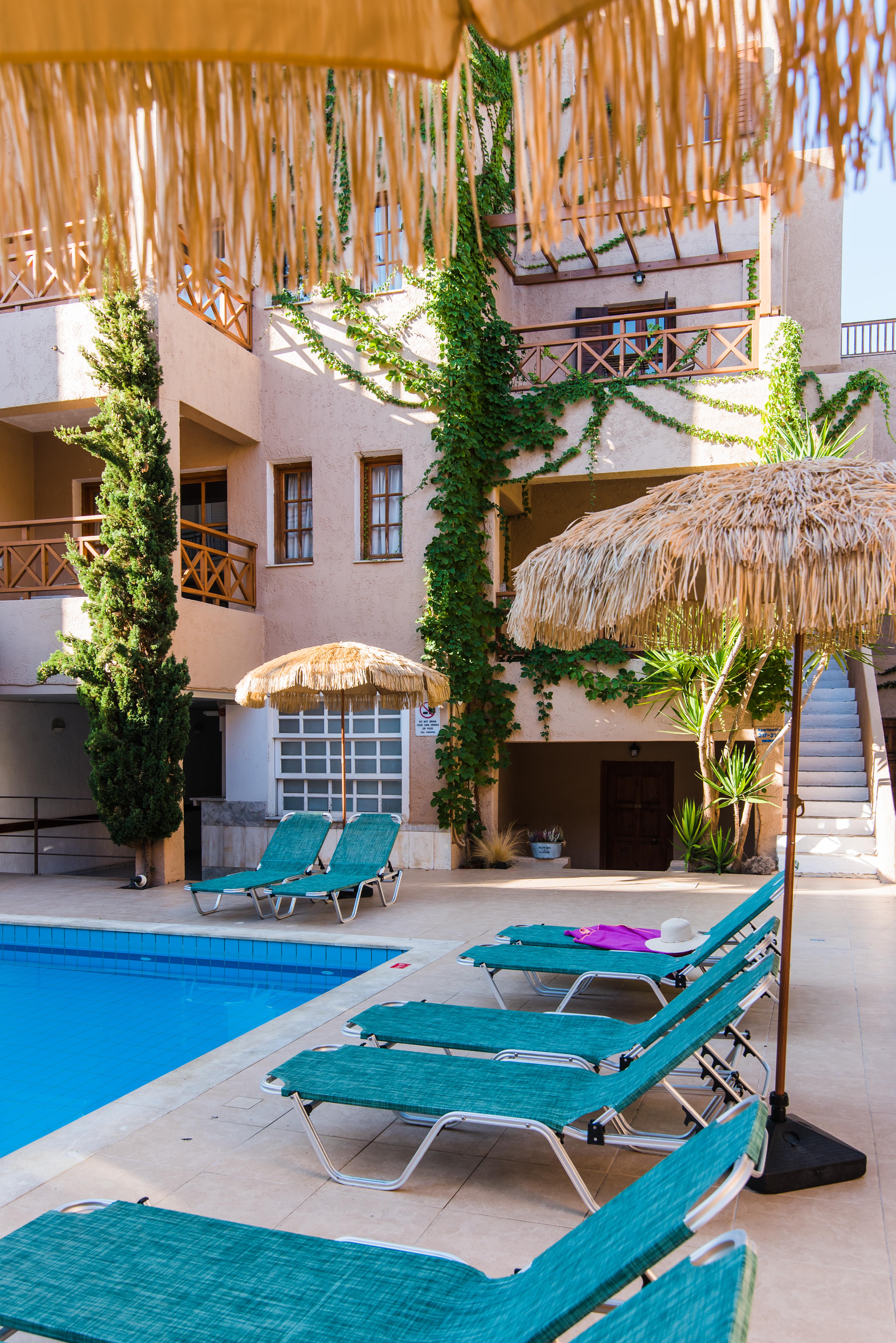 Anna Maria Hotel Малиа Екстериор снимка