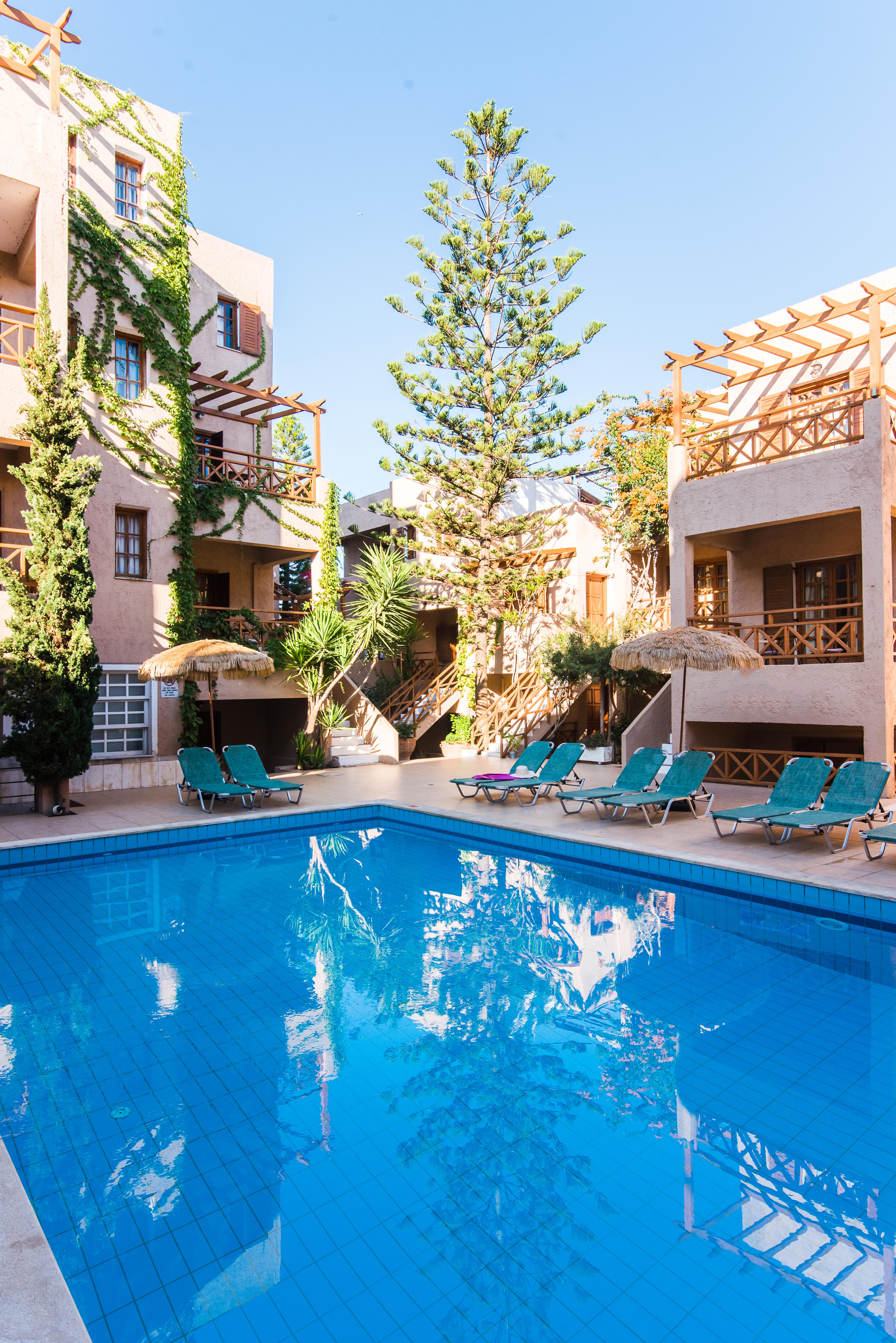 Anna Maria Hotel Малиа Екстериор снимка